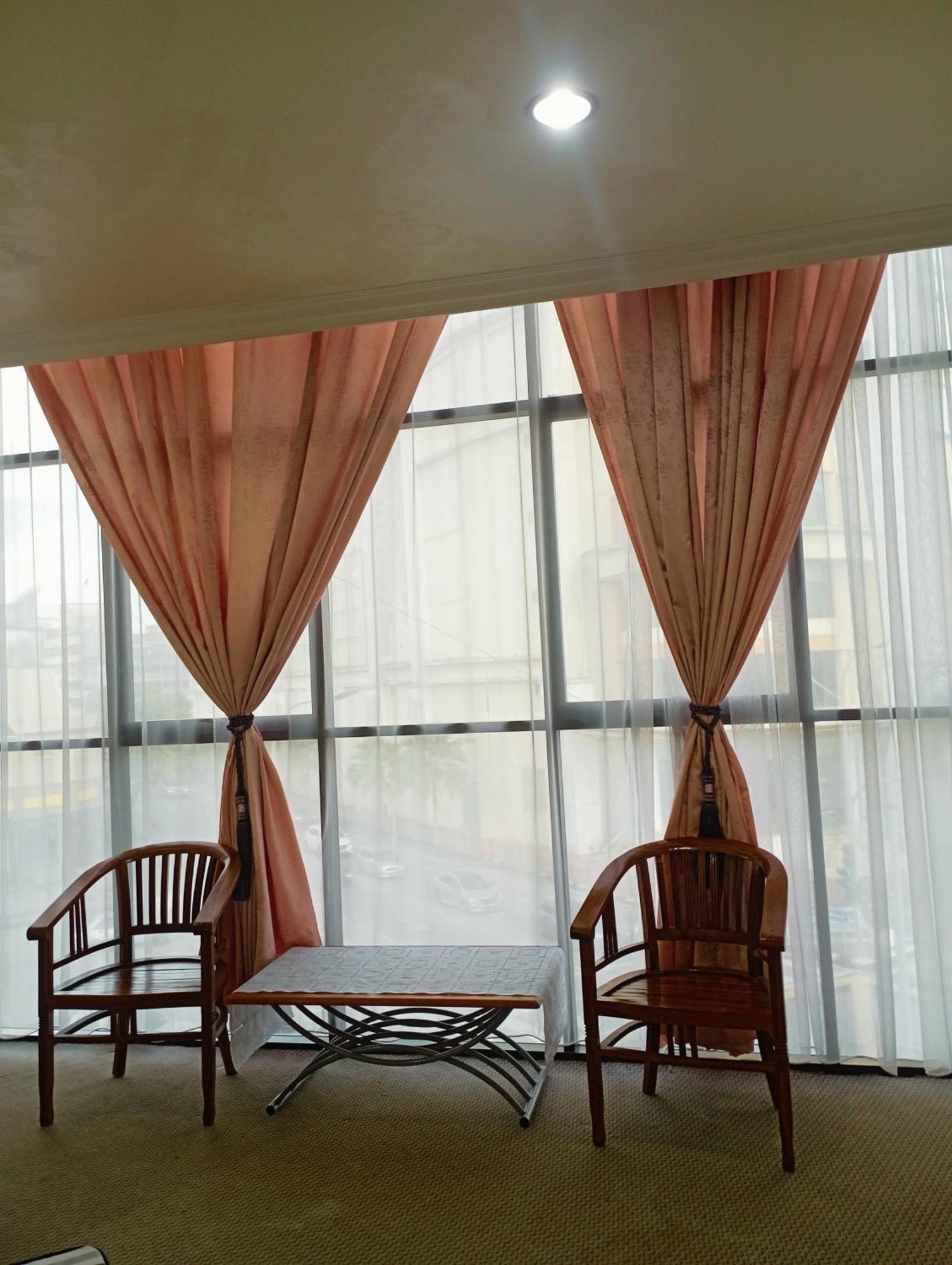 Suria Hotel Sdn Bhd Kota Bharu Esterno foto
